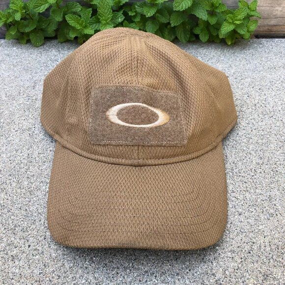 Vintage OAKLEY Mesh Hat Men's S/M Brown Logo Baseball Cap Fitted - Picture 1 of 6